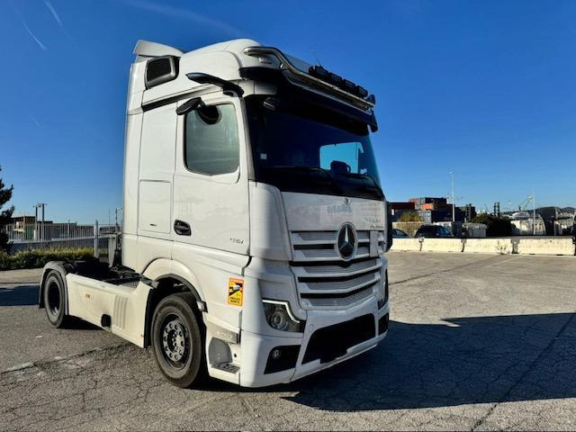Mercedes ACTROS 1851 RETARDER - Tracteur routier: photos 4 Mercedes ACTROS 1851 RETARDER - Tracteur routier: photos 4