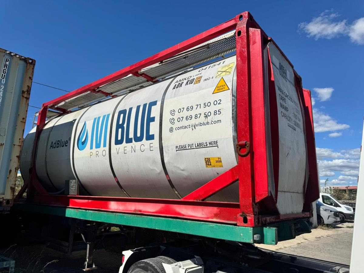 Van Hool 30000 LITRES ADBLUE - Semi-remorque citerne: photos 3 Van Hool 30000 LITRES ADBLUE - Semi-remorque citerne: photos 3
