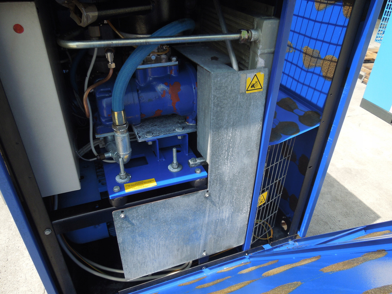 AIRPRESS RLE20-10 - Compresseur d'air: photos 3 AIRPRESS RLE20-10 - Compresseur d'air: photos 3