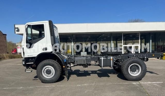 Iveco Eurocargo ML150E24WS 5.9L TURBO DIESEL 4x4 EURO3 CHASSIS CAB - EXPORT OUT EU - Châssis cabine: photos 5 Iveco Eurocargo ML150E24WS 5.9L TURBO DIESEL 4x4 EURO3 CHASSIS CAB - EXPORT OUT EU - Châssis cabine: photos 5