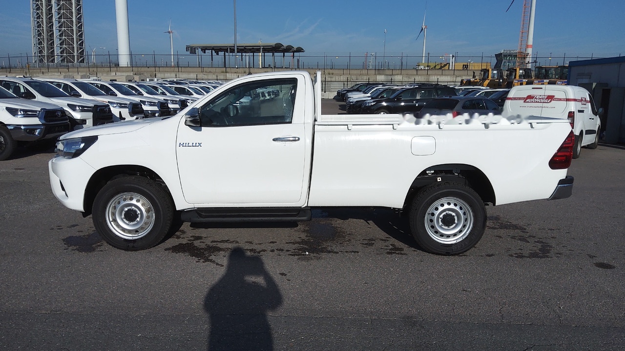 Pick-up Toyota Hilux / Revo Pick-up single Cab pack security 2.4L Turbo Diesel Manual: photos 6