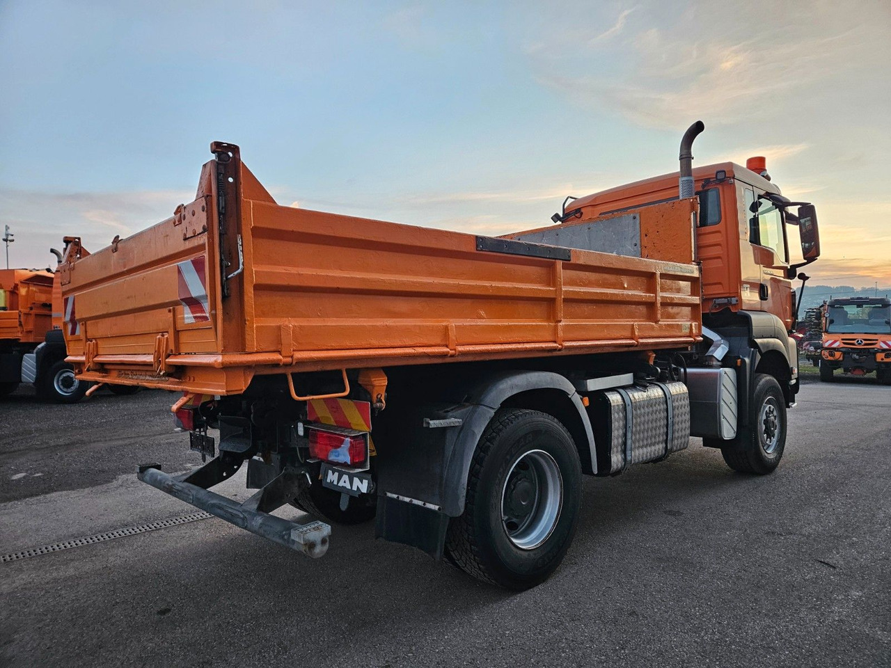 MAN TGS 18.360 4x4 BL Euro5 Meiller - Camion benne: photos 3 MAN TGS 18.360 4x4 BL Euro5 Meiller - Camion benne: photos 3