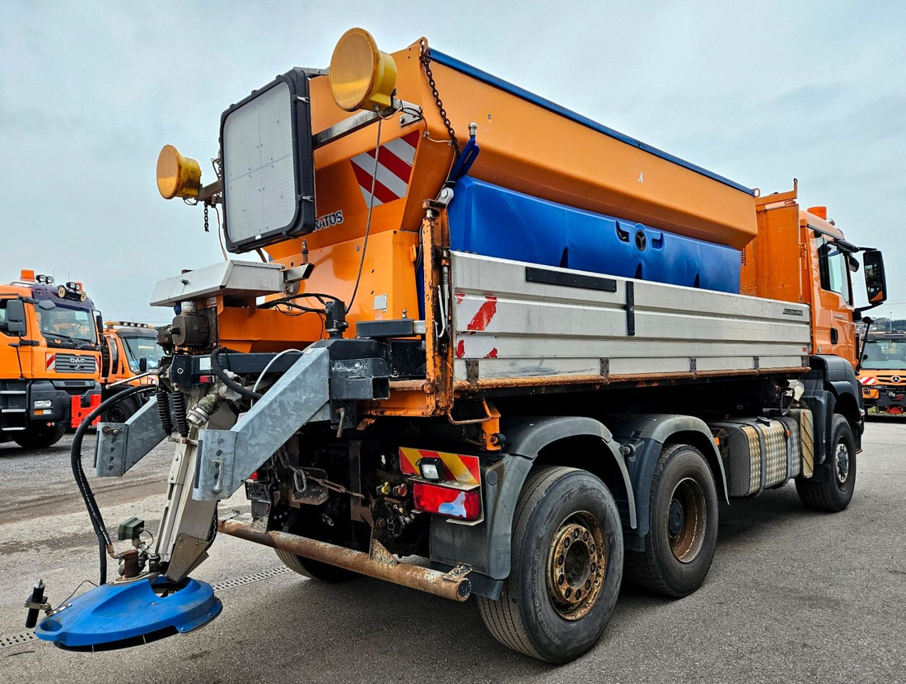 MAN TGS 28.400 6x4-4 BL Winterdienst Schmidt Euro5 - Camion benne: photos 4 MAN TGS 28.400 6x4-4 BL Winterdienst Schmidt Euro5 - Camion benne: photos 4