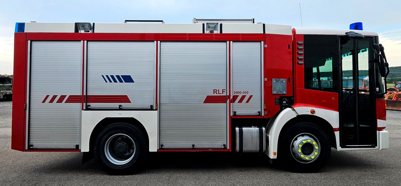 Mercedes-Benz 1829 Feuerwehr Ziegler RLF 2000/300 TLF Winde - Camion de pompier: photos 5 Mercedes-Benz 1829 Feuerwehr Ziegler RLF 2000/300 TLF Winde - Camion de pompier: photos 5