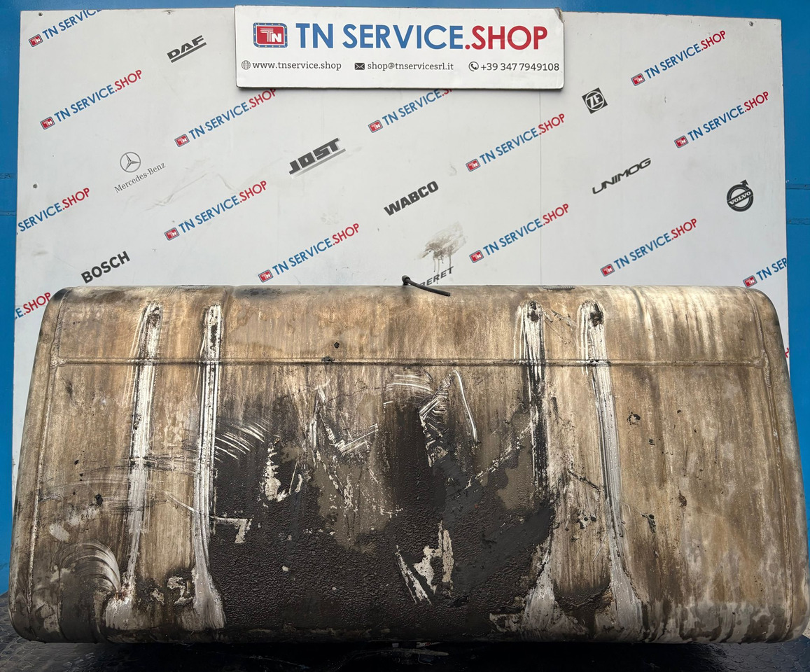 Serbatoio Gasolio Iveco - Réservoir de carburant pour Camion: photos 4 Serbatoio Gasolio Iveco - Réservoir de carburant pour Camion: photos 4