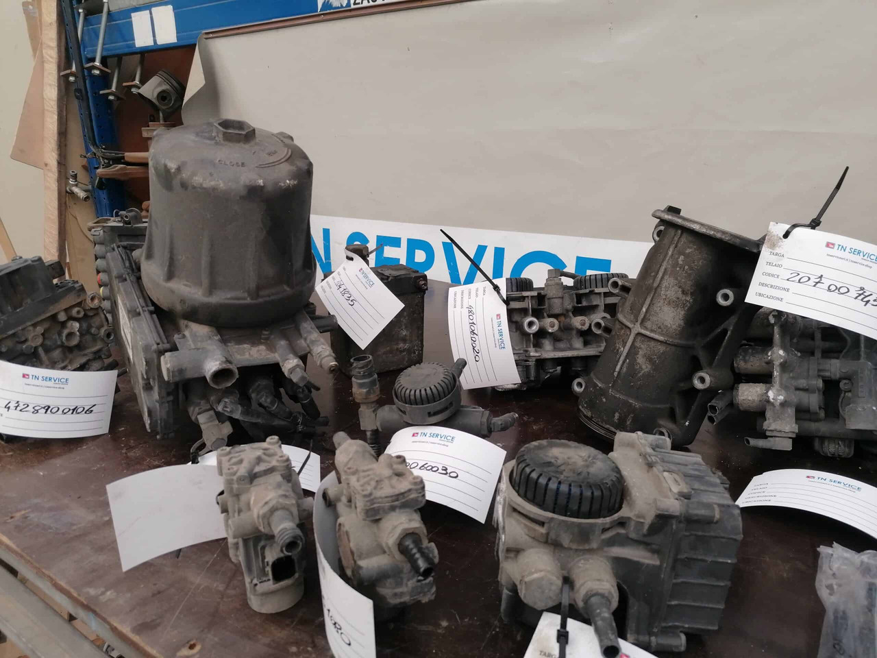 Valvole Pneumatiche - Valve de frein pour Camion: photos 5 Valvole Pneumatiche - Valve de frein pour Camion: photos 5