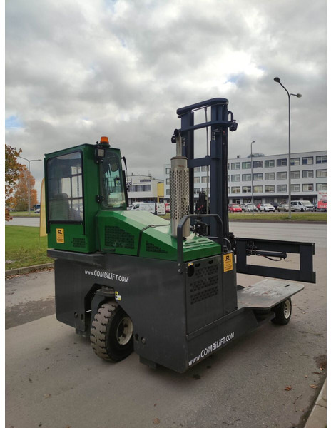 Combilift C4500 - Chariot latéral: photos 4 Combilift C4500 - Chariot latéral: photos 4