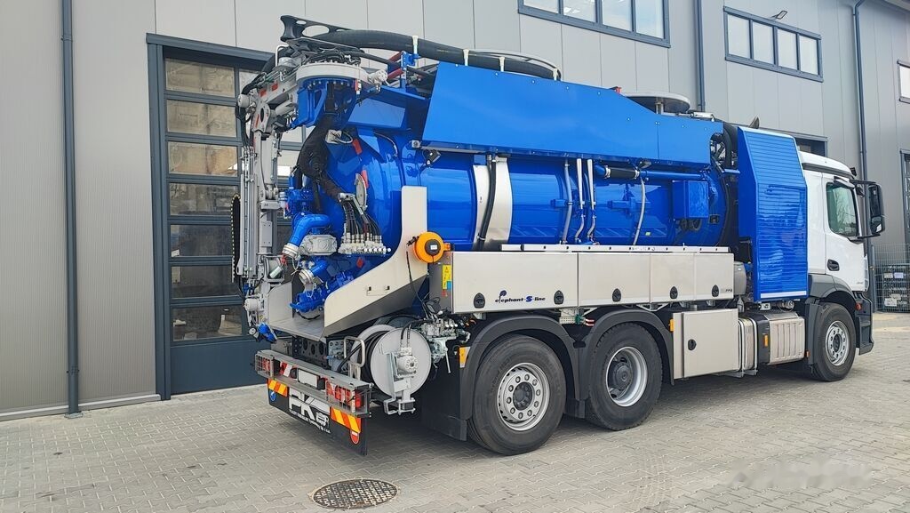 Mercedes-Benz Actros 2543 - Camion hydrocureur: photos 3 Mercedes-Benz Actros 2543 - Camion hydrocureur: photos 3