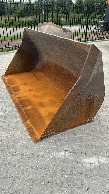 Volvo Graaf bak L60 L70 L90 L110 - Godet pour chargeur: photos 1 Volvo Graaf bak L60 L70 L90 L110 - Godet pour chargeur: photos 1