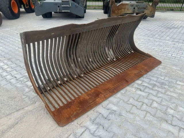 Volvo Puinriek 2700mm Breed L60 L70 L90 L110 - Godet de tri: photos 3 Volvo Puinriek 2700mm Breed L60 L70 L90 L110 - Godet de tri: photos 3