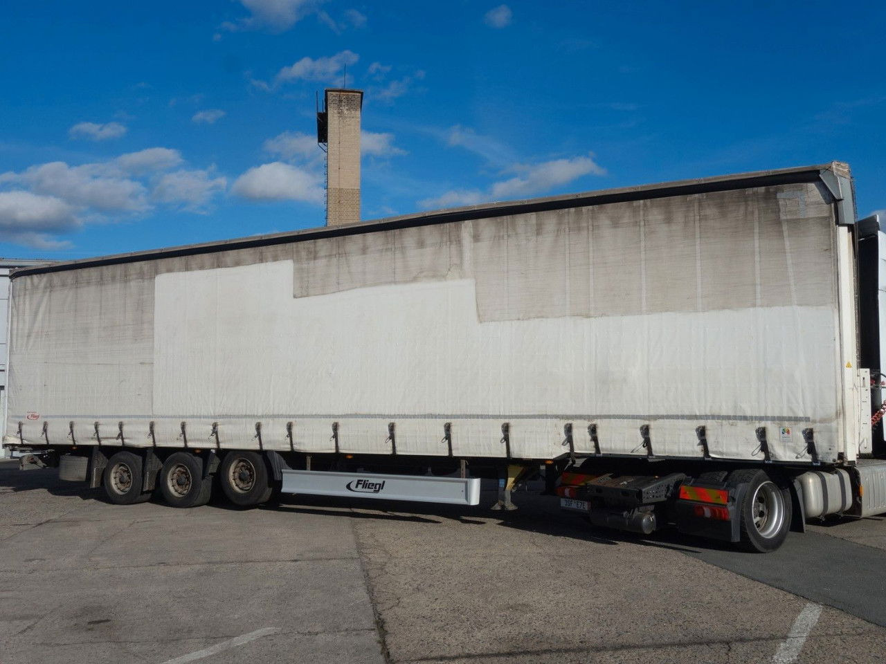 Fliegl SDS 01 Mega , 1xLichtachse - Semi-remorque rideaux coulissants: photos 5 Fliegl SDS 01 Mega , 1xLichtachse - Semi-remorque rideaux coulissants: photos 5