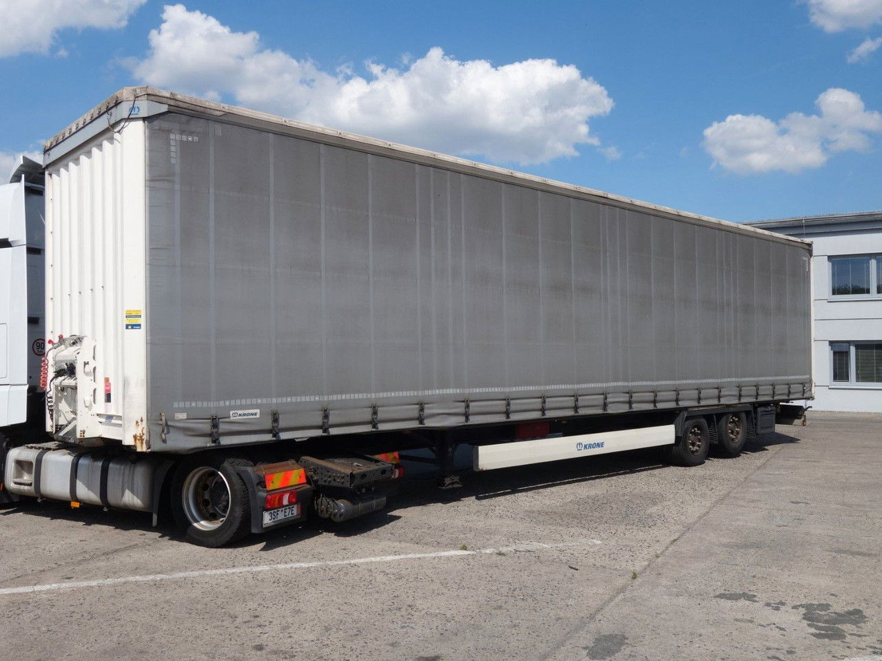 Krone SD Mega 2 Achse, 1 Liftachse, XL SD Mega 2 Achse, 1 Liftachse, XL - Semi-remorque rideaux coulissants: photos 3 Krone SD Mega 2 Achse, 1 Liftachse, XL SD Mega 2 Achse, 1 Liftachse, XL - Semi-remorque rideaux coulissants: photos 3