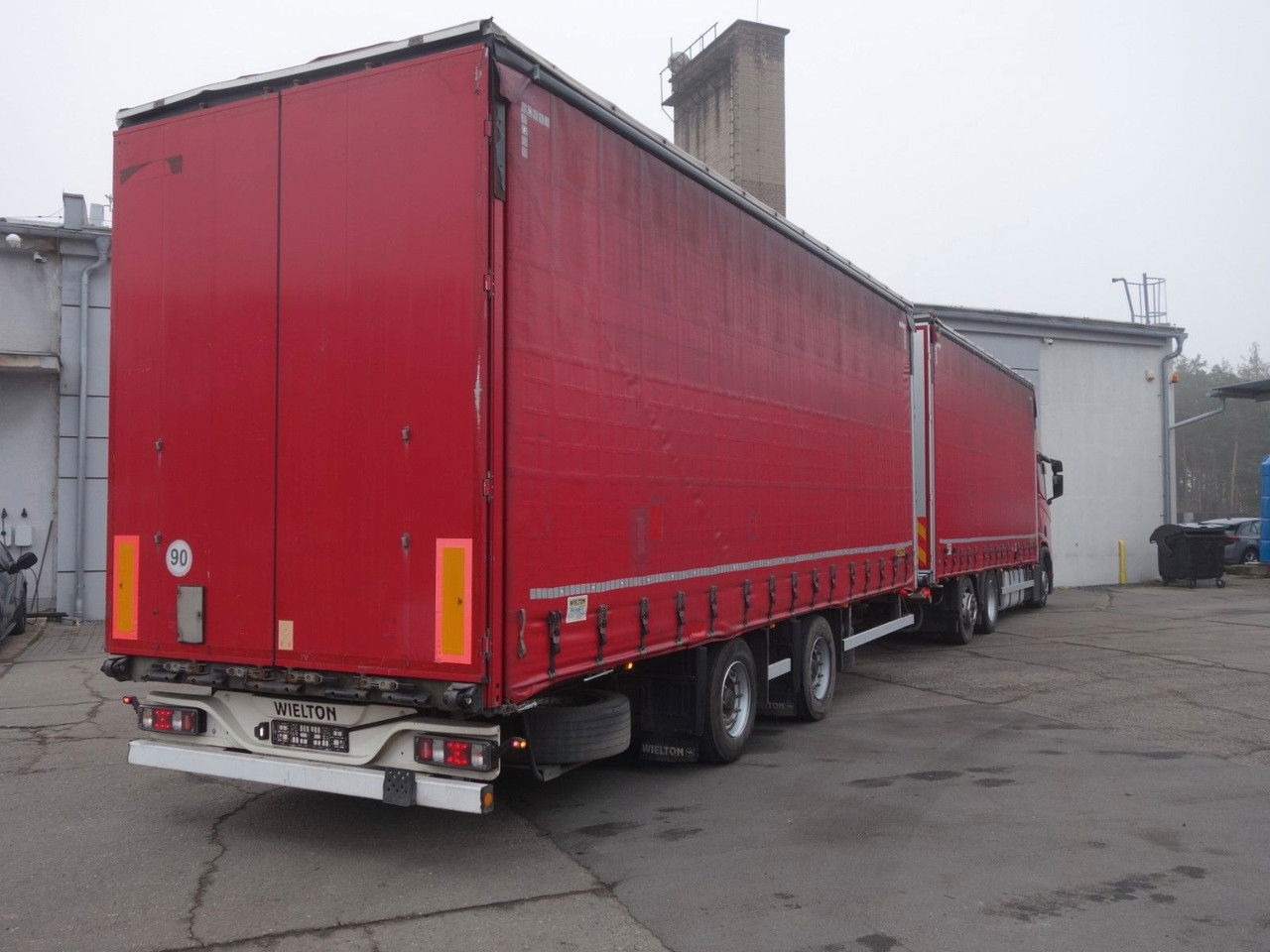 Scania R450 6x2 120cm3, Durchfahren, Retarder - Camion à rideaux coulissants: photos 3 Scania R450 6x2 120cm3, Durchfahren, Retarder - Camion à rideaux coulissants: photos 3