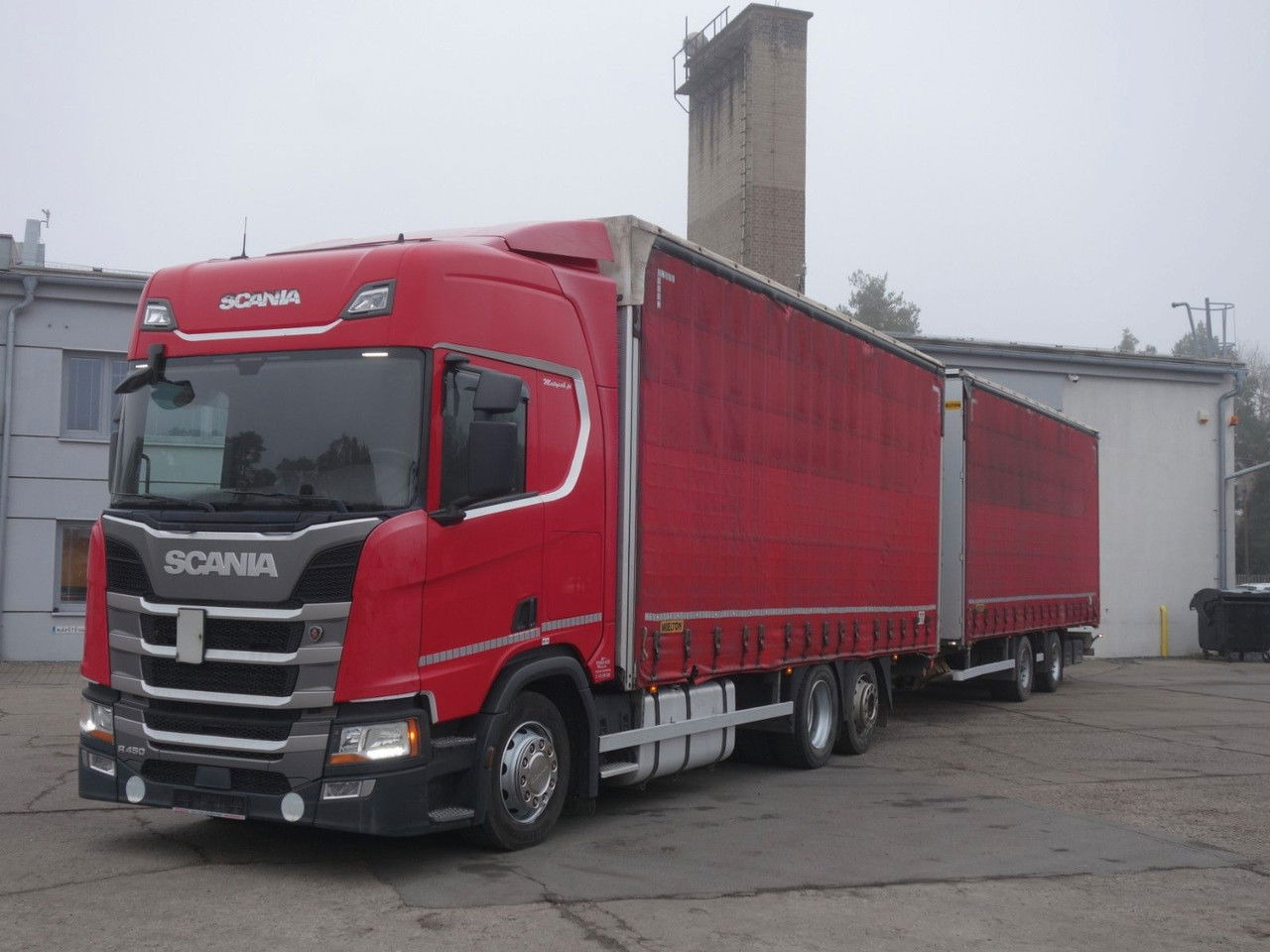 Scania R450 6x2 120cm3, Durchfahren, Retarder - Camion à rideaux coulissants: photos 1 Scania R450 6x2 120cm3, Durchfahren, Retarder - Camion à rideaux coulissants: photos 1