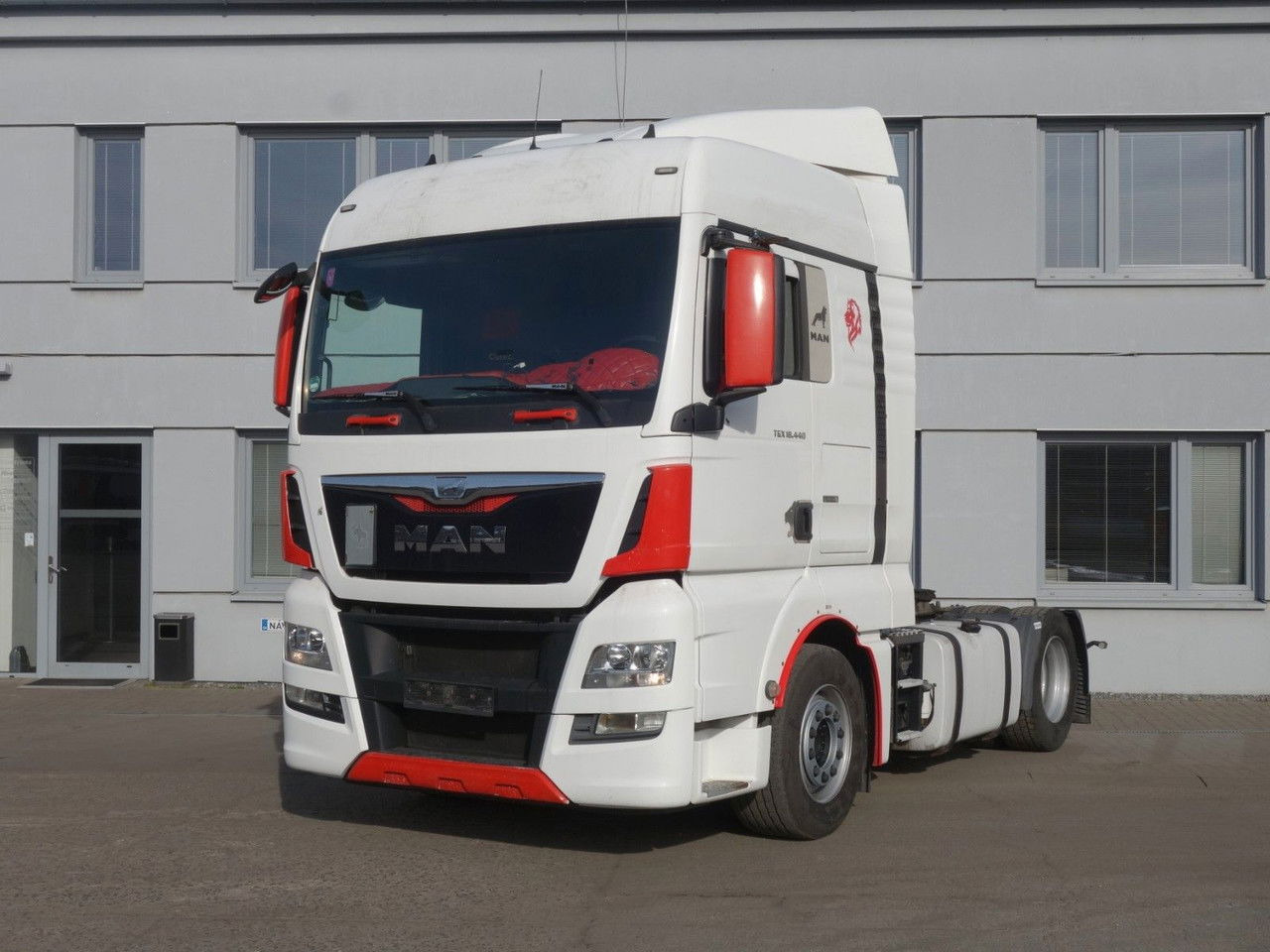 MAN TGX 18.440 XLX E6 ST, Retarder - Tracteur routier: photos 1 MAN TGX 18.440 XLX E6 ST, Retarder - Tracteur routier: photos 1