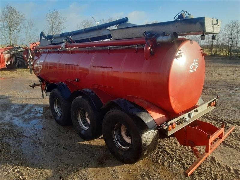 AP GV 25 - Tonne à lisier: photos 3 AP GV 25 - Tonne à lisier: photos 3