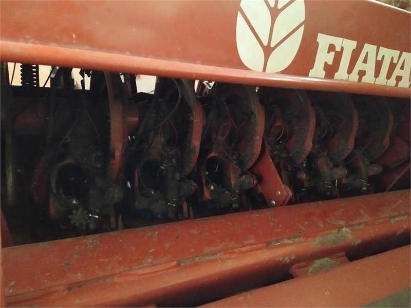 Presse à balles cubiques Hesston 4900: photos 7 Presse à balles cubiques Hesston 4900: photos 7