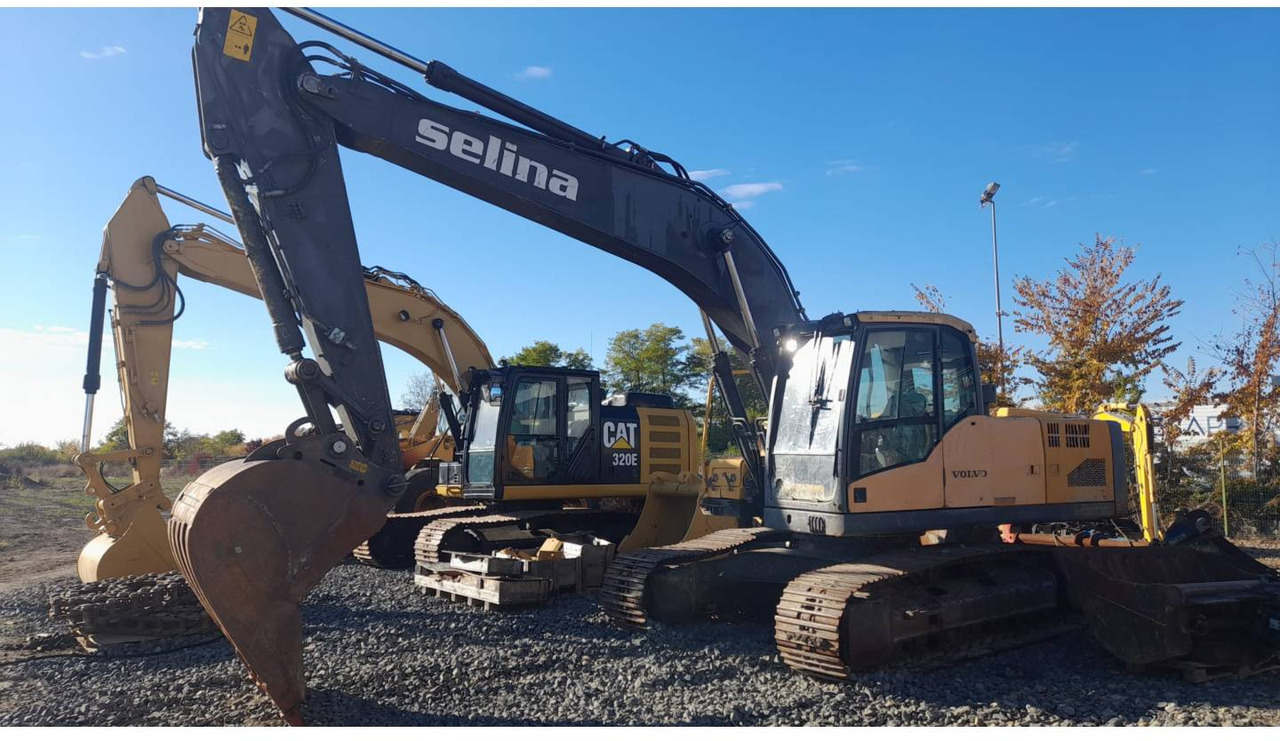 VOLVO EC210CN - Pelle sur chenille: photos 1 VOLVO EC210CN - Pelle sur chenille: photos 1