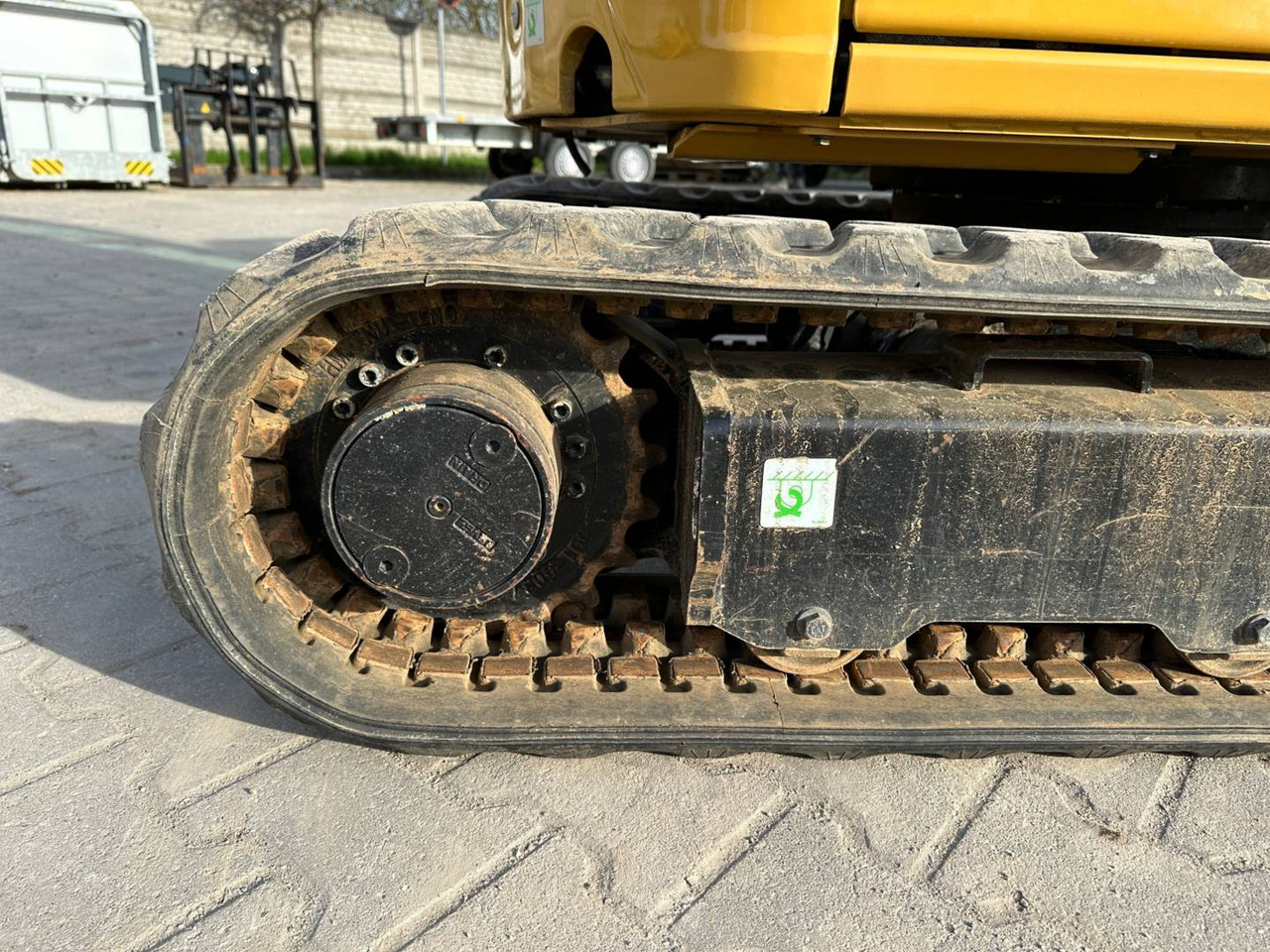 Pelle sur chenille CAT 302CR: photos 30