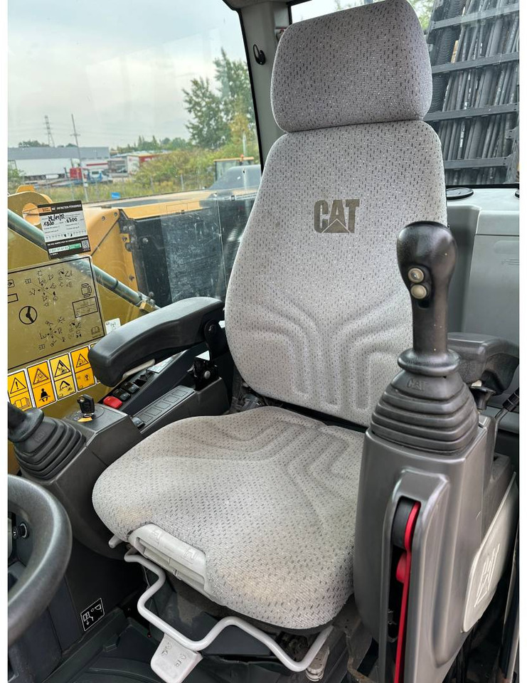 Pelle sur pneus CAT MH3022: photos 8