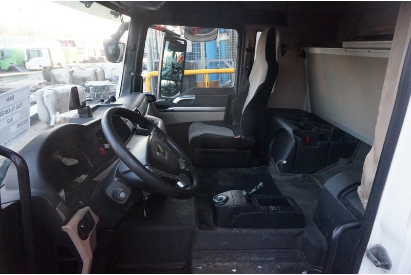 MAN F99L39 TGS - Cabine et intérieur pour Camion: photos 5 MAN F99L39 TGS - Cabine et intérieur pour Camion: photos 5