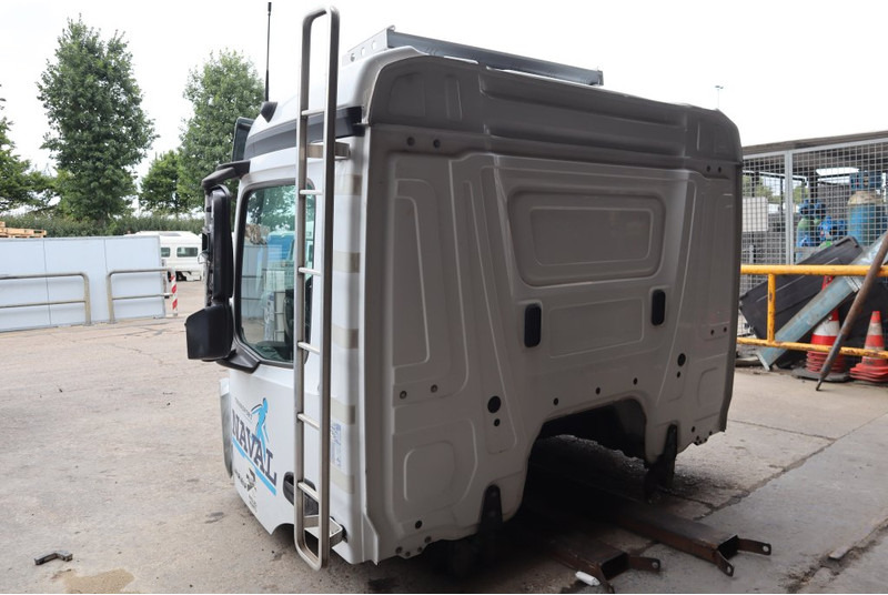 Mercedes-Benz S-CAB MP4 CLASSIS 320MM - Cabine et intérieur pour Camion: photos 5 Mercedes-Benz S-CAB MP4 CLASSIS 320MM - Cabine et intérieur pour Camion: photos 5