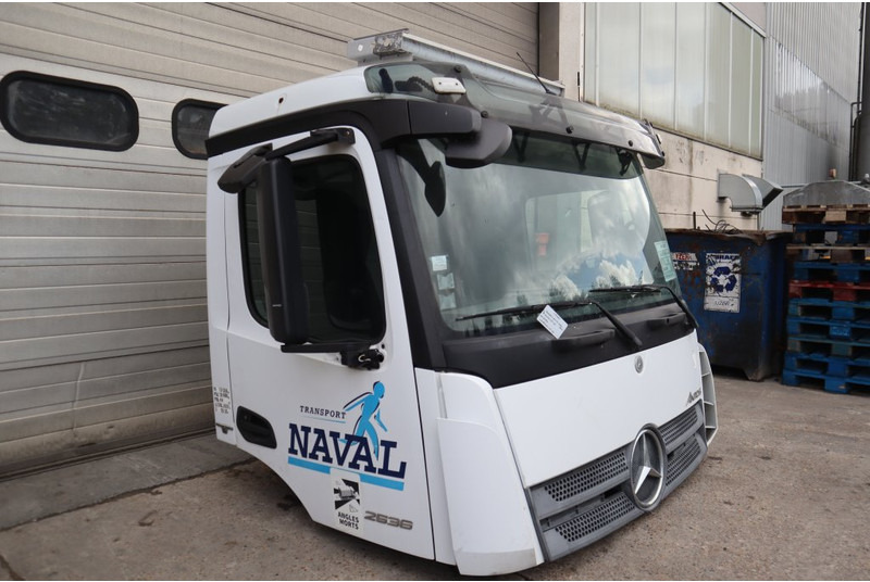 Mercedes-Benz S-CAB MP4 CLASSIS 320MM - Cabine et intérieur pour Camion: photos 3 Mercedes-Benz S-CAB MP4 CLASSIS 320MM - Cabine et intérieur pour Camion: photos 3