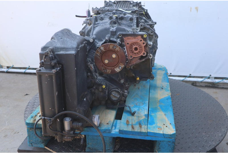 ZF 12AS2301OD+INT 81.32004-6106 - Boîte de vitesse pour Camion: photos 4 ZF 12AS2301OD+INT 81.32004-6106 - Boîte de vitesse pour Camion: photos 4