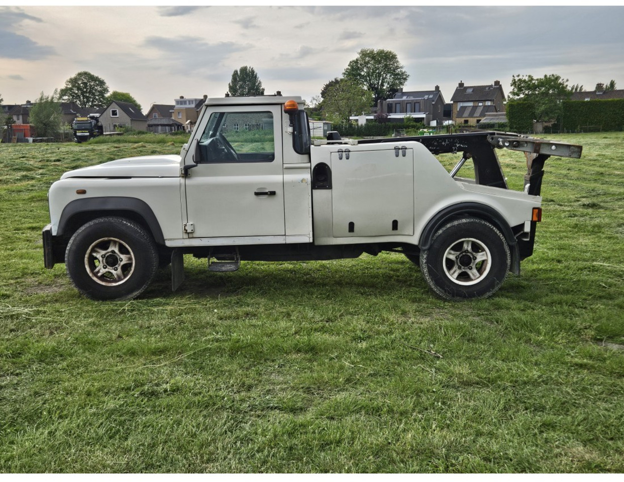 Land Rover Defender Breaking down vehicle - Remorqueuse: photos 3 Land Rover Defender Breaking down vehicle - Remorqueuse: photos 3