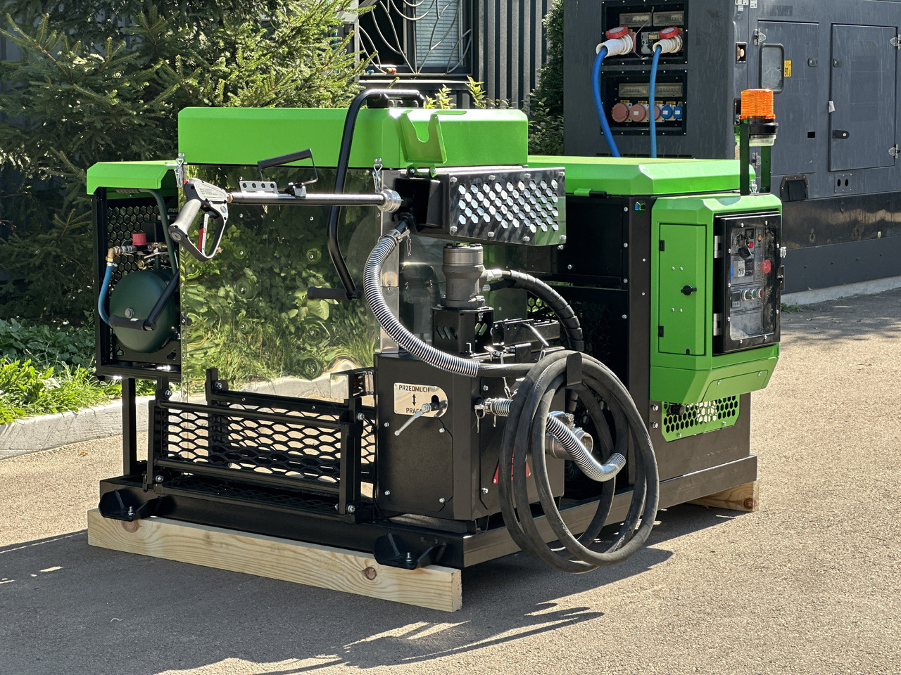 Finisseur neuf TICAB Crack sealing machine , 120 l, Asphalt crack filler, Manufacturer: photos 6