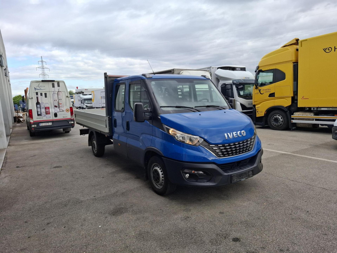 IVECO Daily 35S16A8 - Fourgon utilitaire, Utilitaire double cabine: photos 2 IVECO Daily 35S16A8 - Fourgon utilitaire, Utilitaire double cabine: photos 2