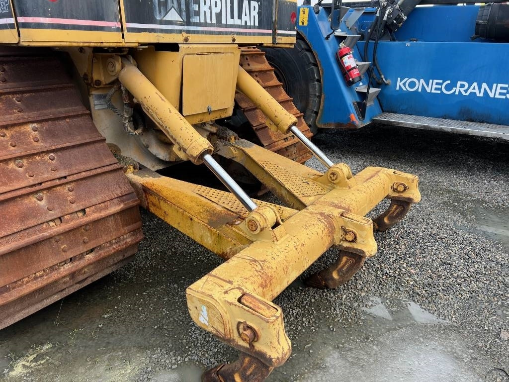 CAT D5N ripper - Ripper pour Engins de chantier: photos 1 CAT D5N ripper - Ripper pour Engins de chantier: photos 1