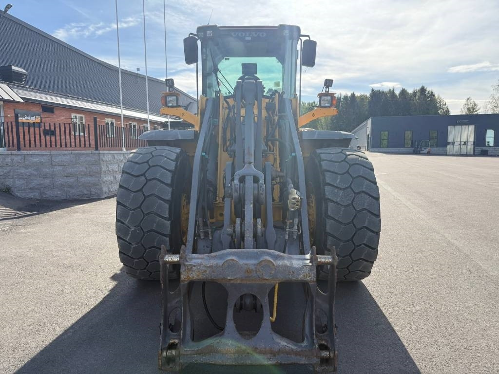 Volvo L 120 F - Chargeuse sur pneus: photos 5 Volvo L 120 F - Chargeuse sur pneus: photos 5