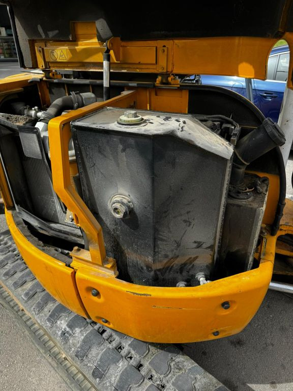 IHI 25VX3, 2.5ton, SWISS Machine IHI 25VX3, 2.5ton, SWISS Machine - Mini pelle: photos 5 IHI 25VX3, 2.5ton, SWISS Machine IHI 25VX3, 2.5ton, SWISS Machine - Mini pelle: photos 5