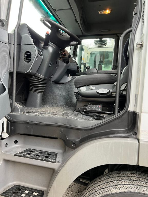 Mercedes-Benz Actros 1836 4x2, Carrier Supra 850U, Ladebordwan - Camion frigorifique: photos 3 Mercedes-Benz Actros 1836 4x2, Carrier Supra 850U, Ladebordwan - Camion frigorifique: photos 3