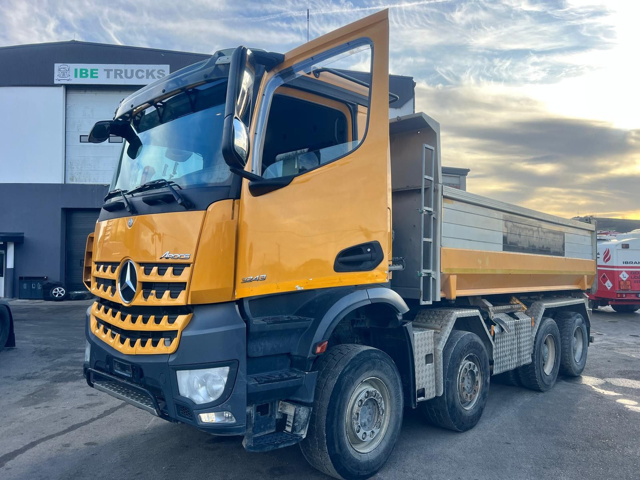 Mercedes-Benz Arocs 3243 8x4, E6, Meiller Kipper - Camion benne: photos 4 Mercedes-Benz Arocs 3243 8x4, E6, Meiller Kipper - Camion benne: photos 4
