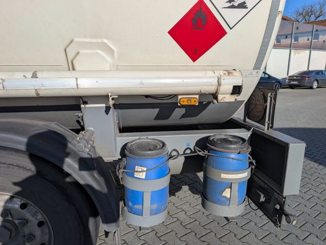 ROHR Hendricks Rohr, ADR, Diesel/Benzin 5 Kammern - Semi-remorque citerne: photos 5 ROHR Hendricks Rohr, ADR, Diesel/Benzin 5 Kammern - Semi-remorque citerne: photos 5