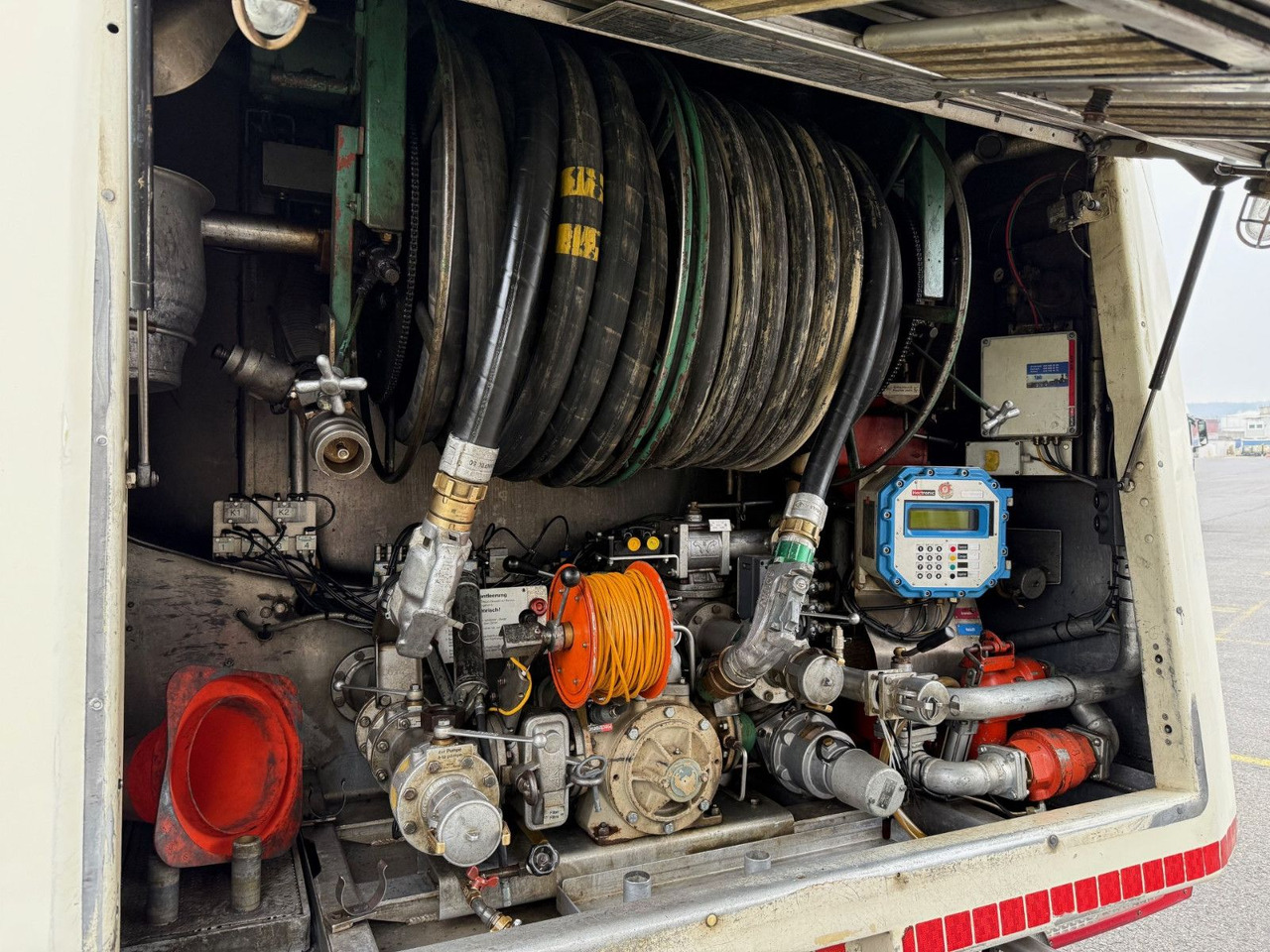 Renault C460 4x2, Euro 6,ADR,Diesel Benzin,Rohr Anhaeger Renault C460 4x2, Euro 6c, ADR, Diesel Benzin - Camion citerne: photos 5 Renault C460 4x2, Euro 6,ADR,Diesel Benzin,Rohr Anhaeger Renault C460 4x2, Euro 6c, ADR, Diesel Benzin - Camion citerne: photos 5