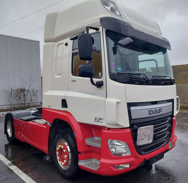 DAF CF 440 4x2, E6, ADR, Big Cabine - Tracteur routier: photos 1 DAF CF 440 4x2, E6, ADR, Big Cabine - Tracteur routier: photos 1