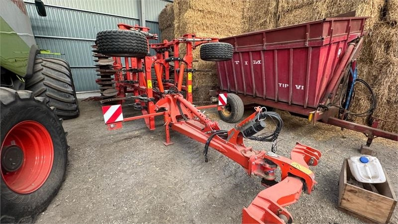 Kuhn CULTIMER L4000 Bugseret - Herse: photos 1 Kuhn CULTIMER L4000 Bugseret - Herse: photos 1