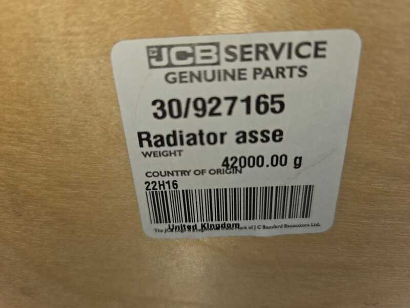 JCB radiator assembly 30/927165 NEW - Moteur et pièces pour Engins de chantier: photos 2 JCB radiator assembly 30/927165 NEW - Moteur et pièces pour Engins de chantier: photos 2