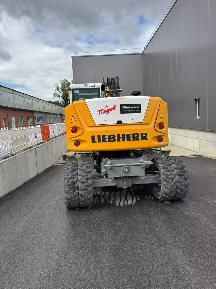 2015 Liebherr A 918Compact - Pelle sur pneus: photos 5 2015 Liebherr A 918Compact - Pelle sur pneus: photos 5