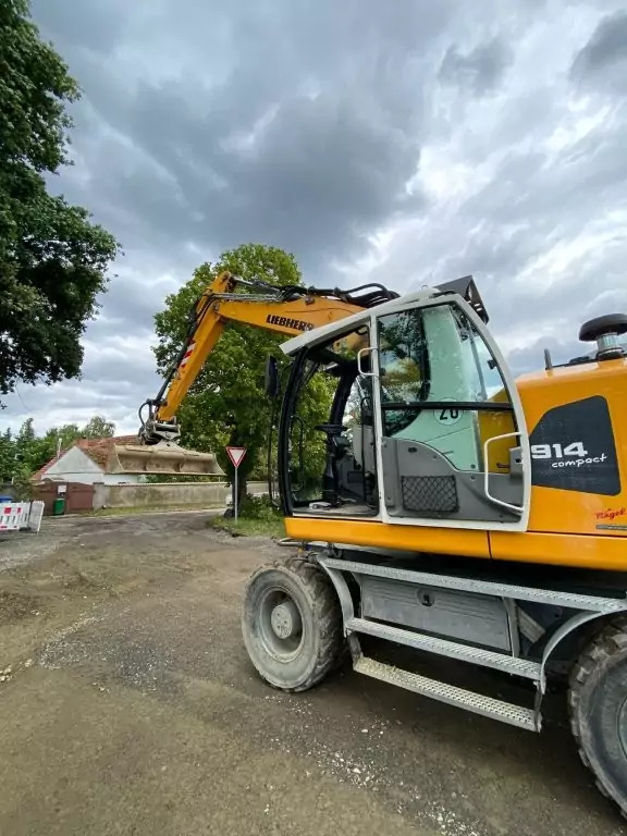2019 Liebherr A 914 Compact - Pelle sur pneus: photos 2 2019 Liebherr A 914 Compact - Pelle sur pneus: photos 2