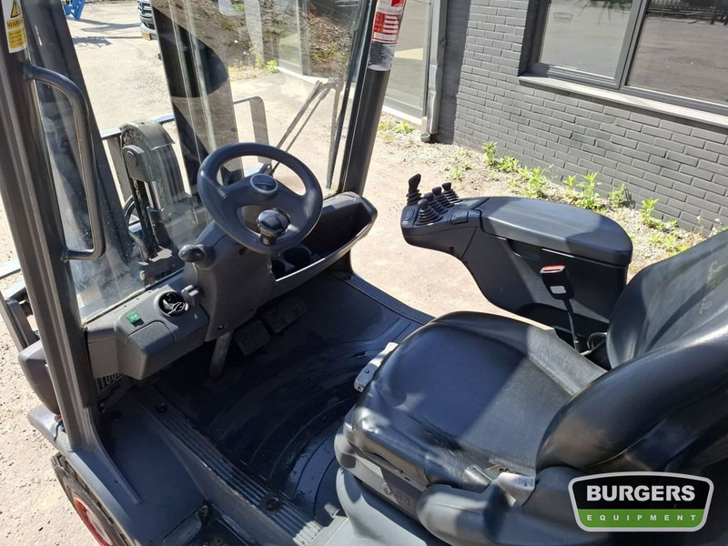Chariot élévateur à gaz Linde H25T: photos 5