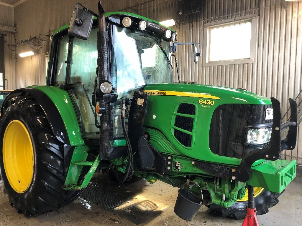 John Deere 6430 dismantled : only spare parts - Tracteur agricole: photos 5 John Deere 6430 dismantled : only spare parts - Tracteur agricole: photos 5