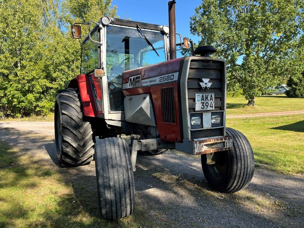 Massey Ferguson 2680 - Tracteur agricole: photos 2 Massey Ferguson 2680 - Tracteur agricole: photos 2