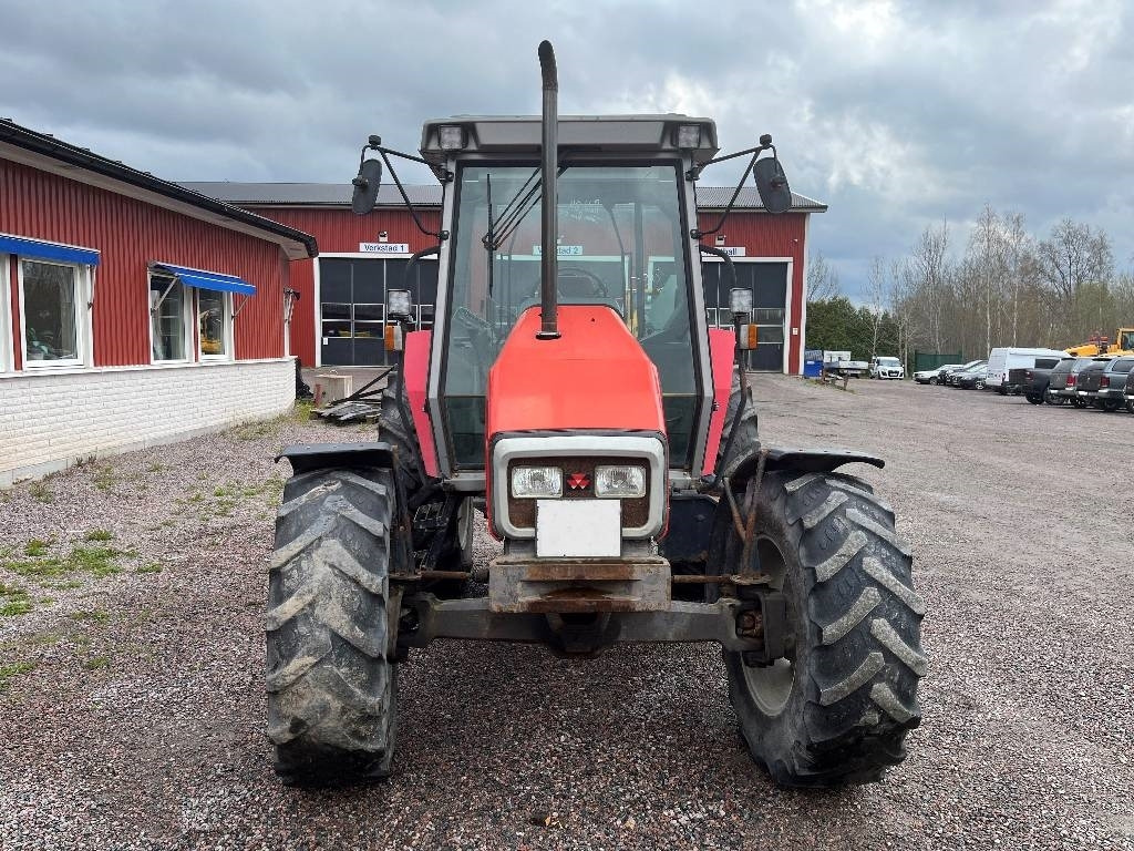 Massey Ferguson 3065 Dismantled. Only spare parts - Tracteur agricole: photos 5 Massey Ferguson 3065 Dismantled. Only spare parts - Tracteur agricole: photos 5