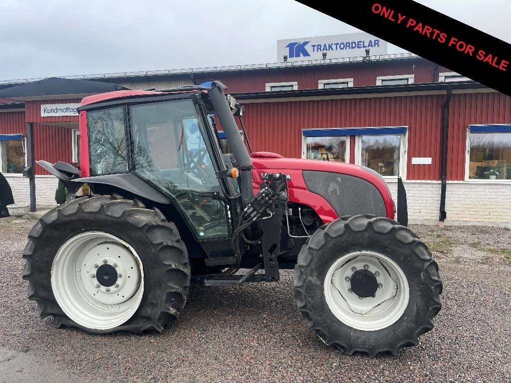 Valmet A82 Dismantled: only spare parts - Tracteur agricole: photos 1 Valmet A82 Dismantled: only spare parts - Tracteur agricole: photos 1