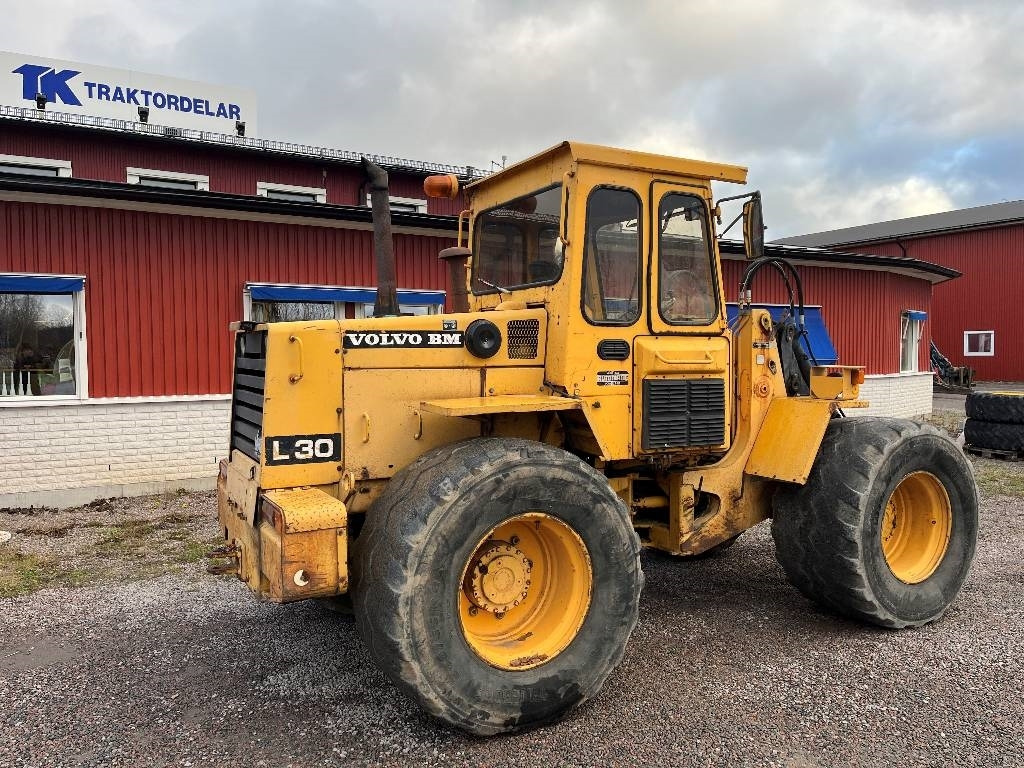 Volvo BM L 30 Dismantled. Only spare parts - Chargeuse sur pneus: photos 2 Volvo BM L 30 Dismantled. Only spare parts - Chargeuse sur pneus: photos 2