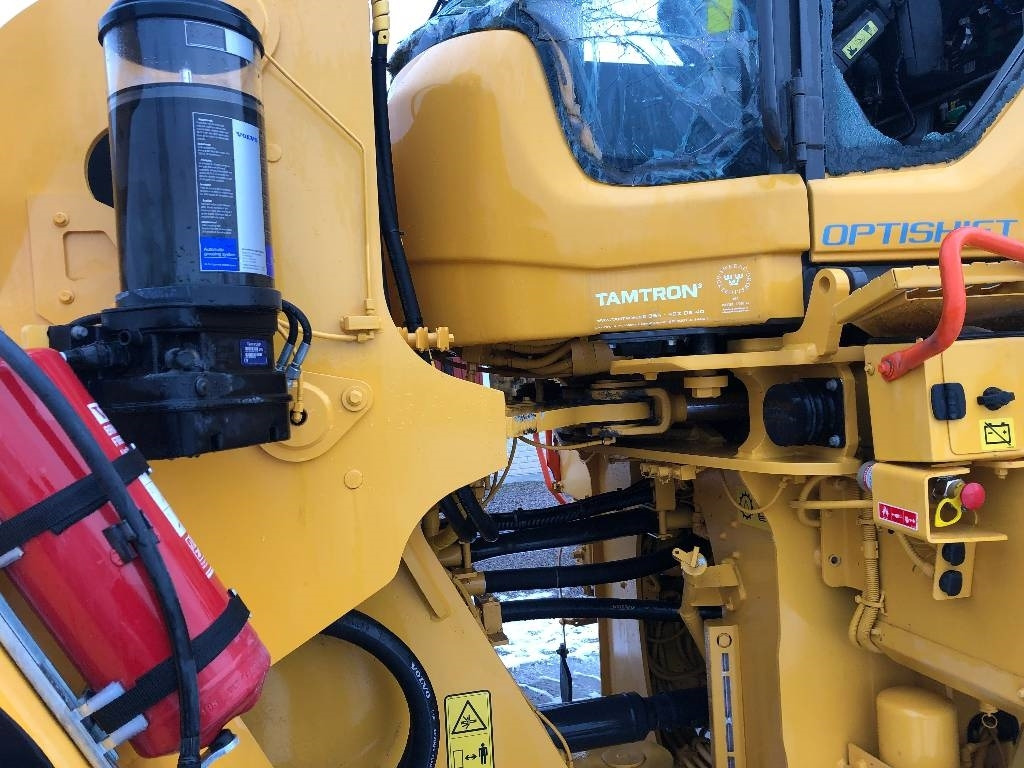 Volvo L 150 H Dismantled: only spare parts - Chargeuse sur pneus: photos 3 Volvo L 150 H Dismantled: only spare parts - Chargeuse sur pneus: photos 3